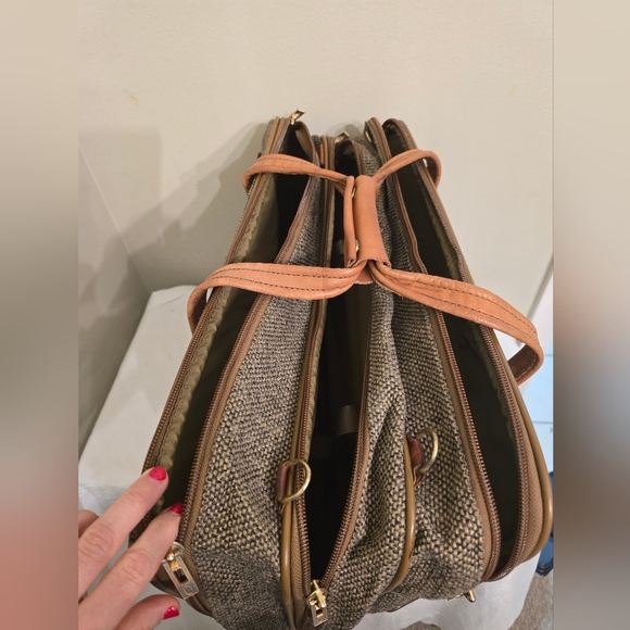 Vintage Hartmann Luggage Tweed And Leather 3 Compartment Carry-on Bag In EUC - Picture 2 of 11